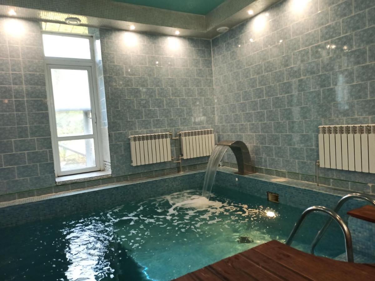 Дом У Моря С Бассейном И Сауной オデッサ エクステリア 写真